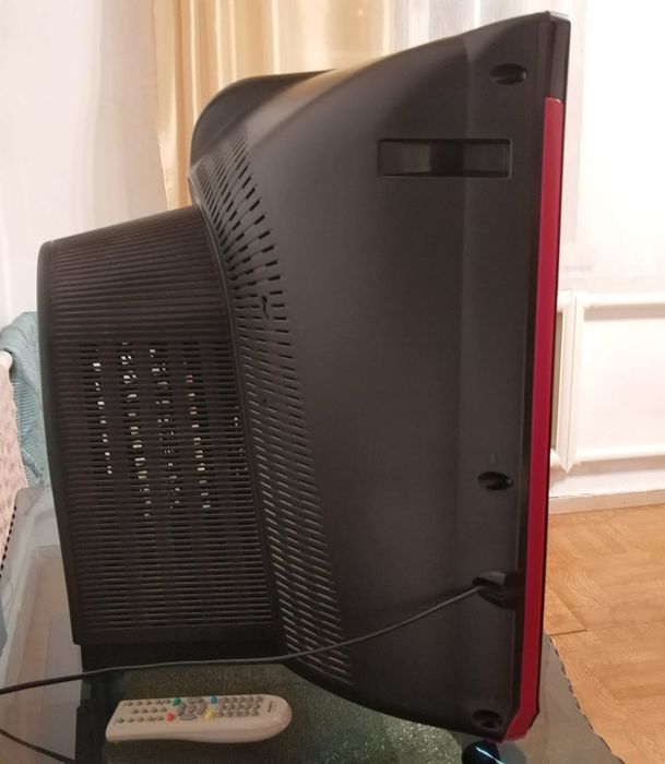 Цветной телевизор