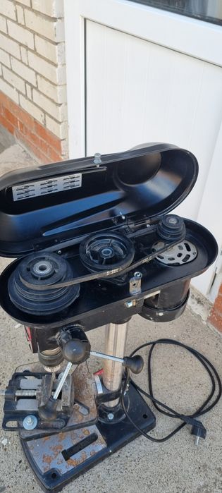 Продам сверлильный станок