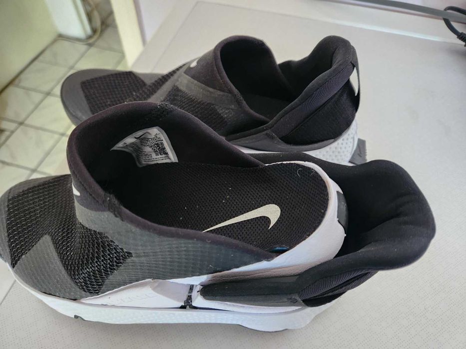 Маратонки Nike Go FlyEase