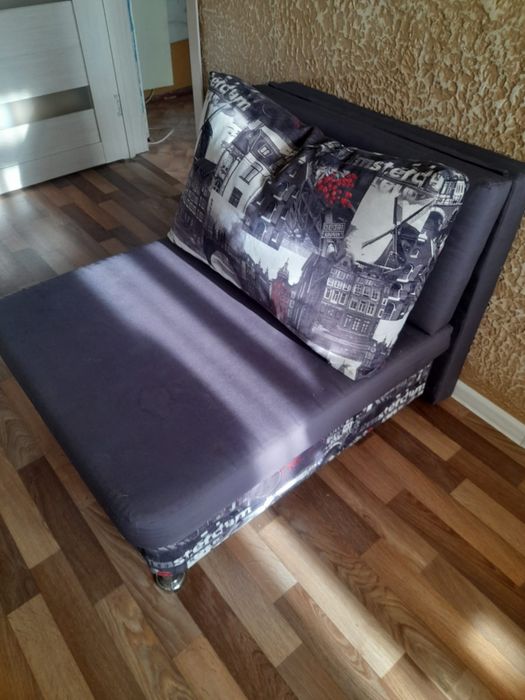 Продам диванчик раскладной