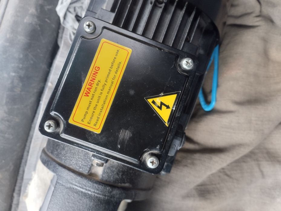 Насос вертикальный SB 3-25