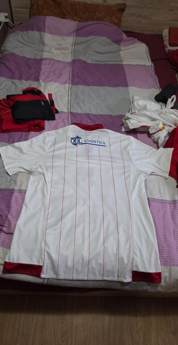 Фудбулни тениски