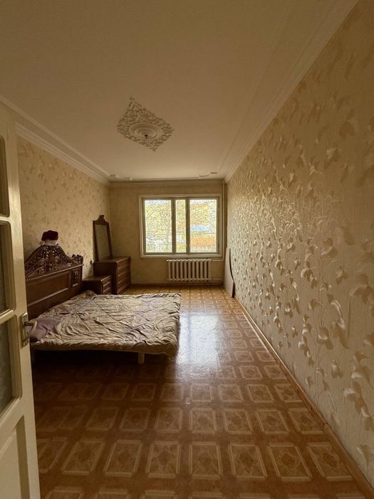 Юнусабад-2 квартал (ор-р: Суд) 3х комнатная, первый этаж