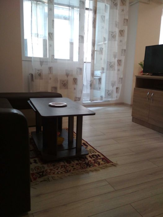 Închiriez garsonieră Militari Residence