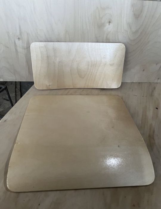 Школьная фанера сидушка спинка комплект