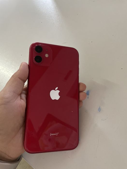 Айфон 11 сатылады срочноо 70000 тг