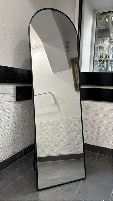 Голямо Огледало със стойка 145х45