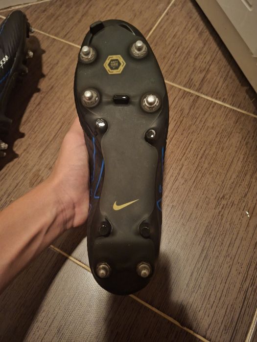 Оригинални бутонки: Nike Mercurial. Размер:  46.  Състояние : Като нови. Цена: 30 евро