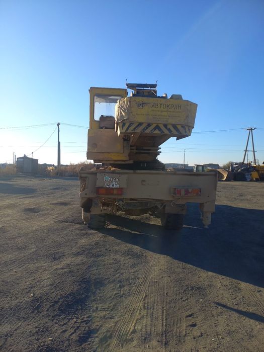 Автокран ИВАНОВЕЦ г/п 25 тн
