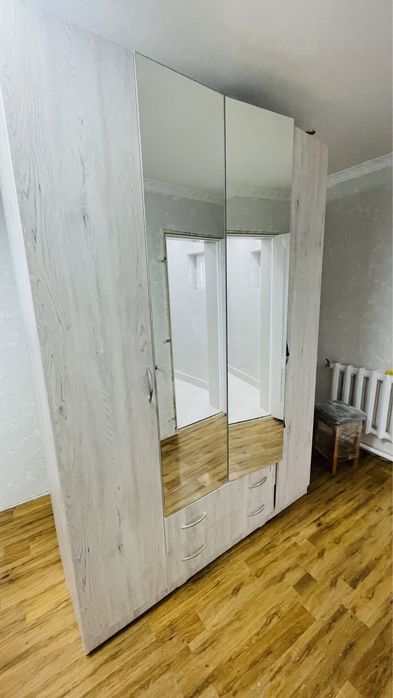 Шкаф для прихожей