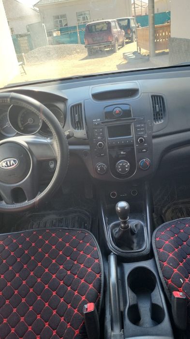 Kia cerato 2012 белый