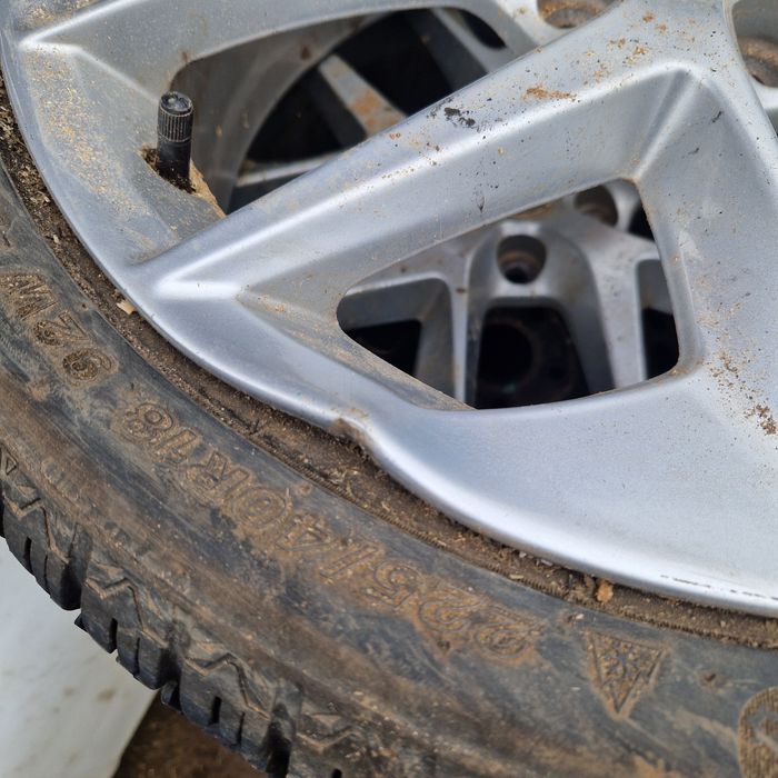 Jante aluminiu  cu un mic defect