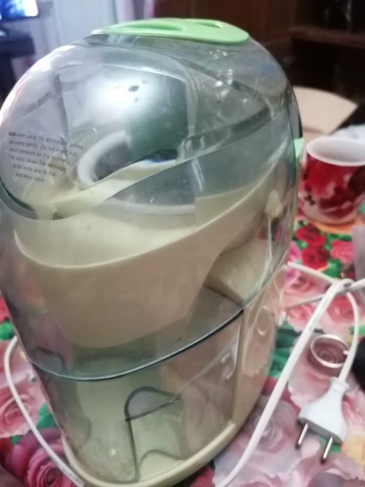 Соковыжималка новая