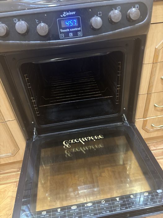 Продам электроплиту срочно!!