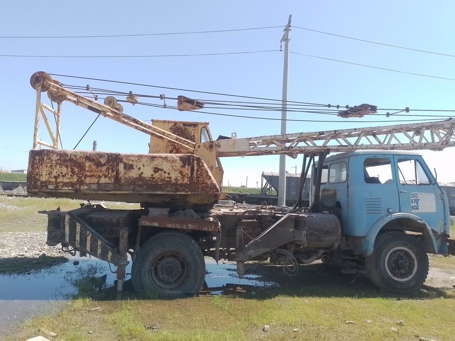 Mazz kran sotiladi  Manzil: Samarqand viloyati Kattakurgan shahri