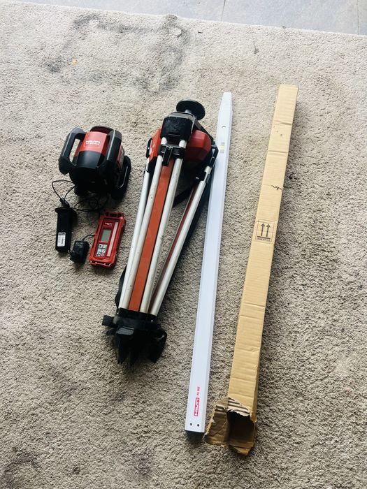 Hilti PR 30- HVS nivela laser Hilti pra 90 trepied telescopic
