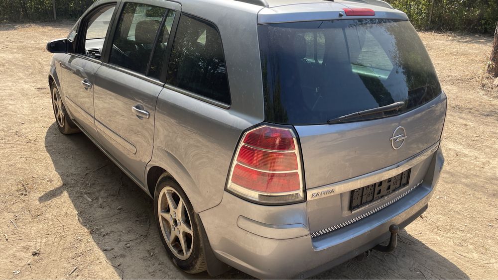 Opel Zafira B 1.9cdti Z19DT Опел Зафира Б