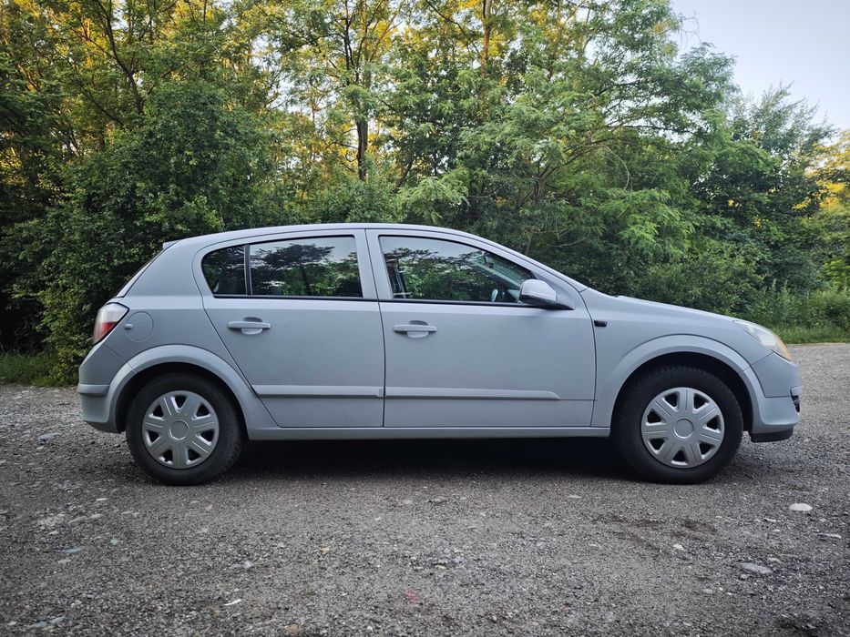 Opel Astra H 1.4 Benzina + GPL - auto personal inmatriculat, distributie pe lant