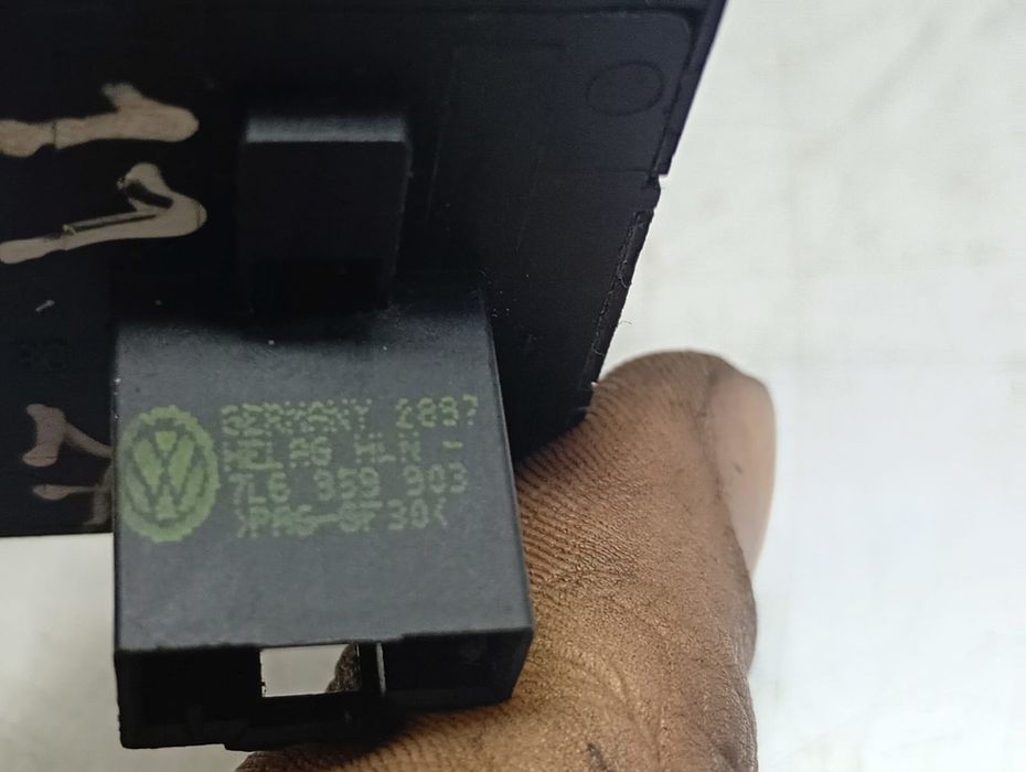 Buton reglaj oglinzi 7l6959903 Volkswagen Touareg 1 (7L) (2002 - 2007) 3.0 tdi CAS 3.0 tdi CAS