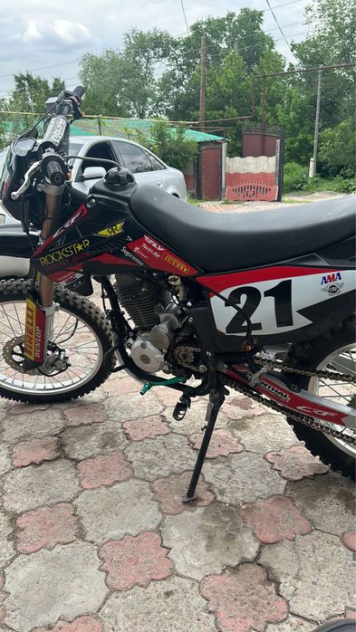 Продам эндуро 250 кубов