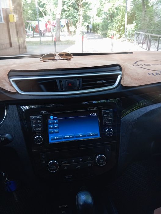 Ниссан Кашкай автомобиль