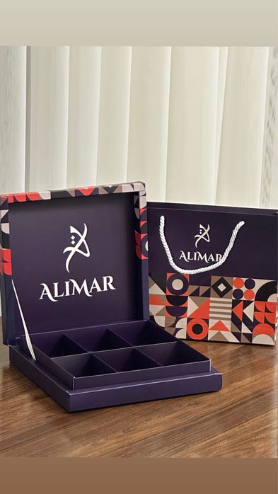 подарочный пакет  подарочный коробкалар ишлаб чикарамиз