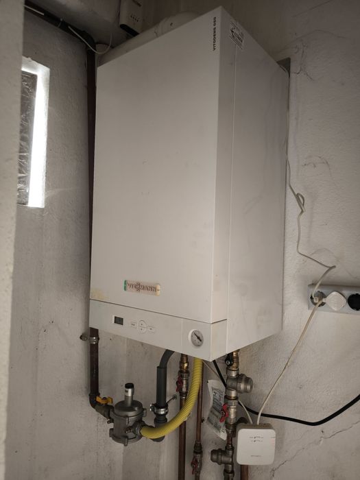 Vand apartament 2camere Ineu
