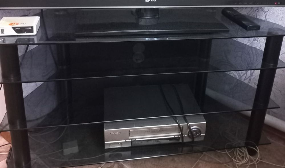 Подставка под телевизор