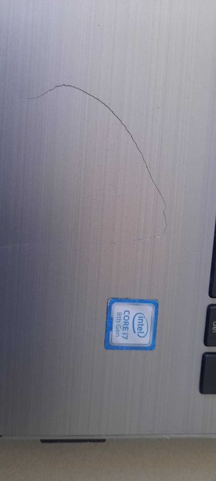 Laptop Hp g7 i7 8565u 8gb ddr 4 128 ssd