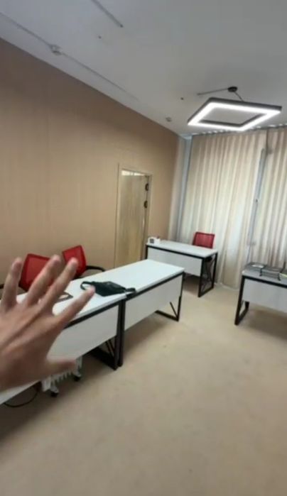 Комфортный  офис в бизнес центре в самом центре города!