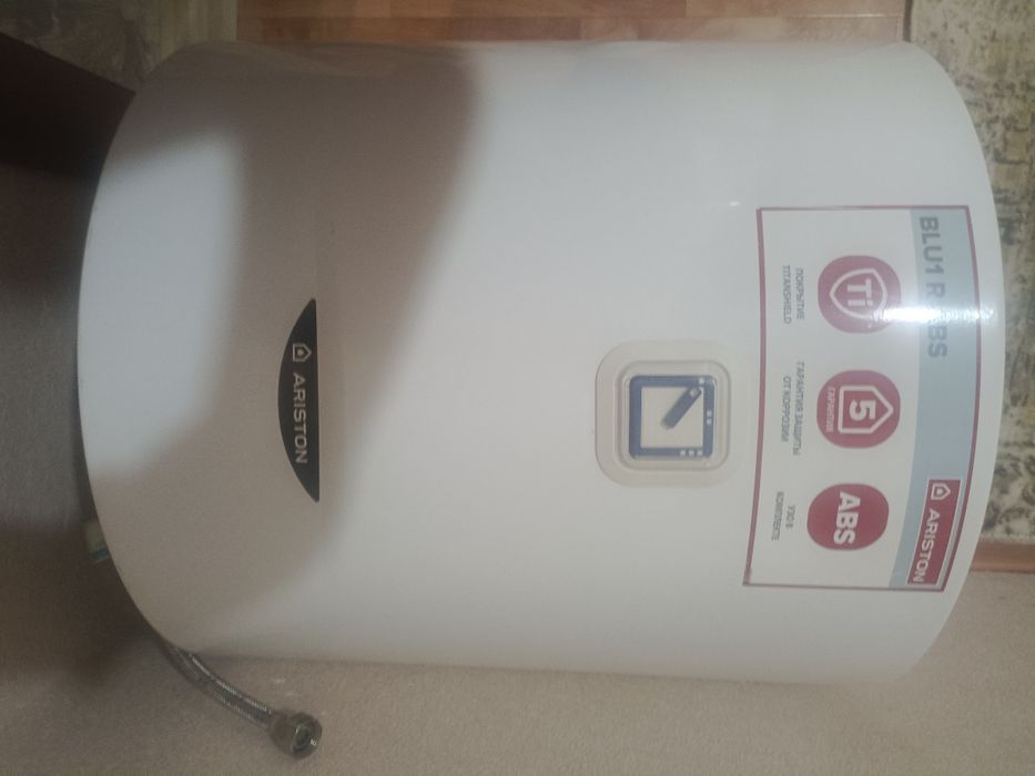 Водонагреватель Ariston