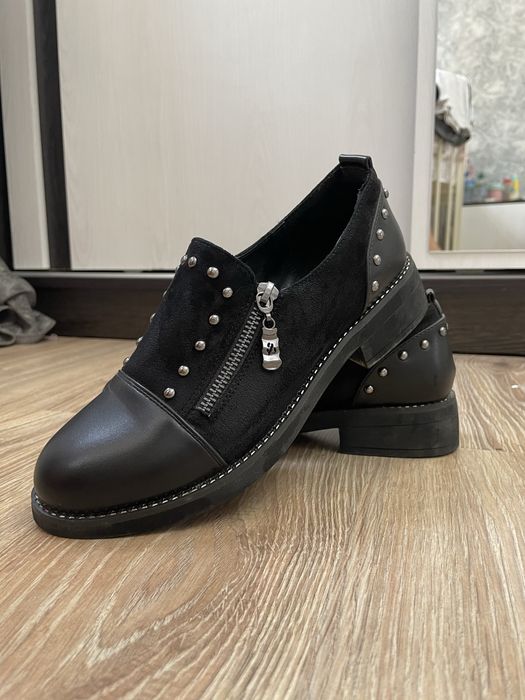 Продается обувь новая