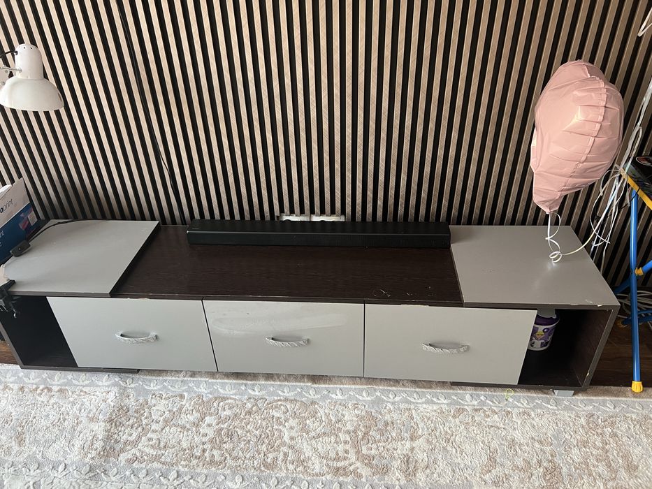 Тумба под телевизор