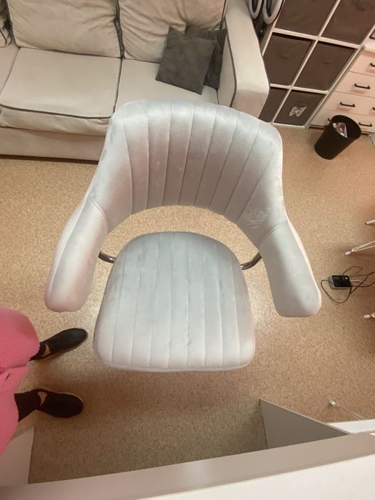 высокий стул визажиста