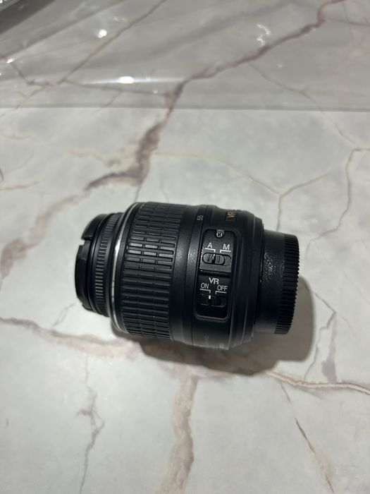 Nikon обектив 18-55