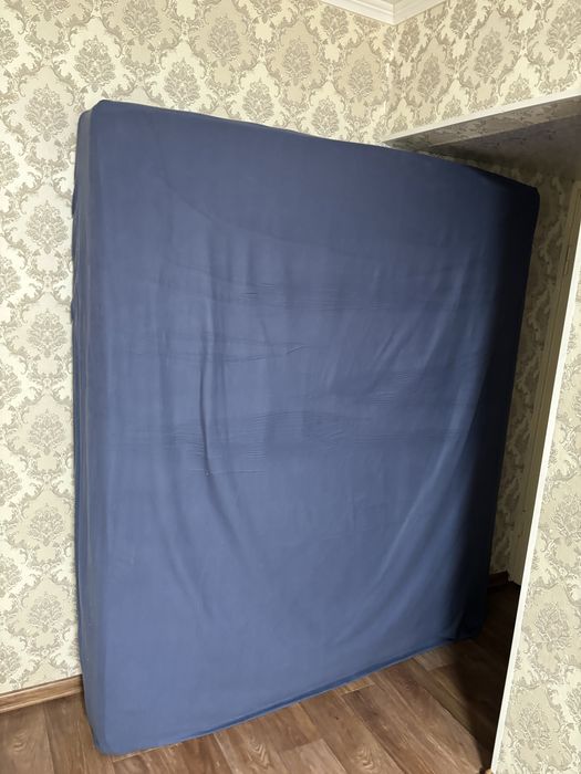 Матрас 180х200 б/у в хорошем состоянии