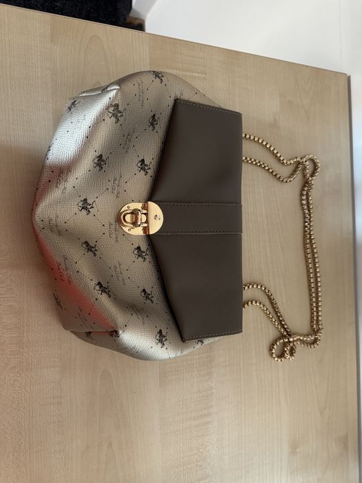 2 Genti elegante, pret pentru ambele