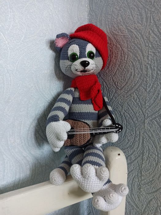 Кот Матроскин вязаный