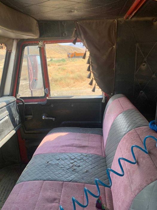 O'zi yuk ag'daruvchi KAMAZ 5511