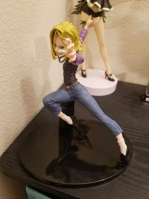 Figurina Dragon Ball Anime - Android 18
