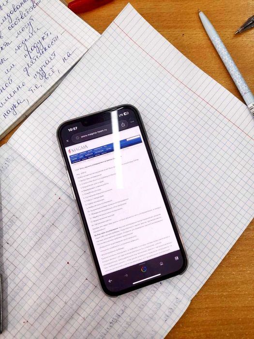 Iphone 13  holati yangi yomkst 90  qolgani telda