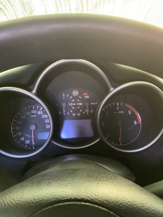 Алфа 147 1.9JTD 115ks 2003 НА ЧАСТИ