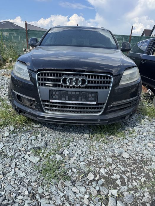 Dezmembrez piese Audi Q7 2007 BUG 3.0tdi euro 4