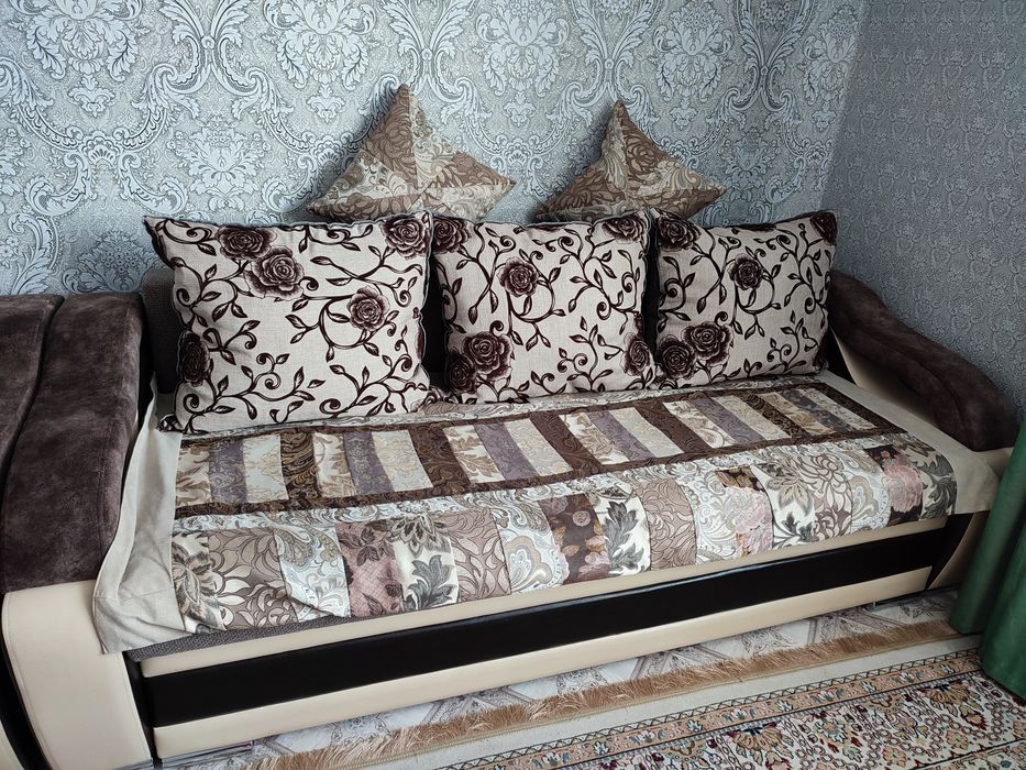 Продам диван тройка