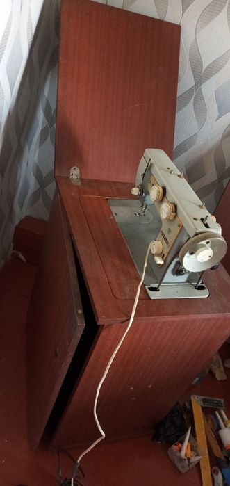 Tikuv moshinasi xolati yaxw