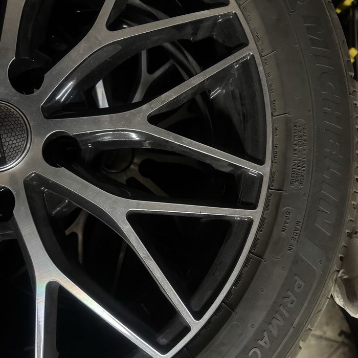 Продам шины на дисках