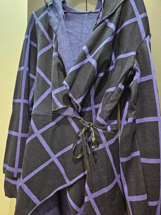 Дамска жилетка в лилаво