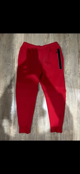 Pantaloni Nike Tech Fleece