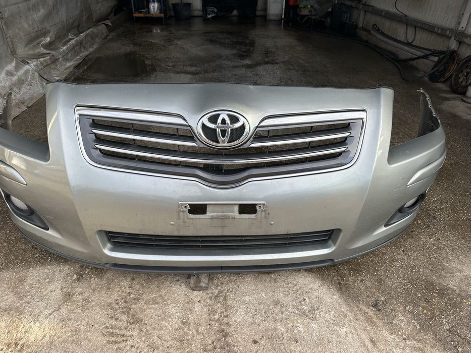 Предна броня комплект за Тойота Авенсис T25 facelift