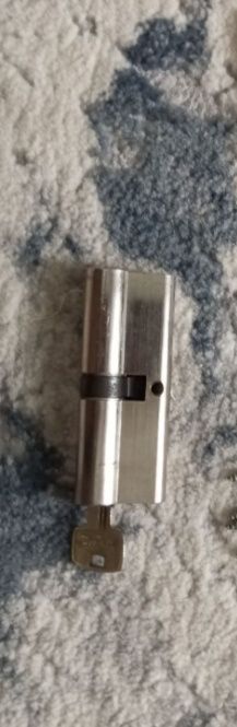 Продаются сердечники+ключи.НОВЫЕ